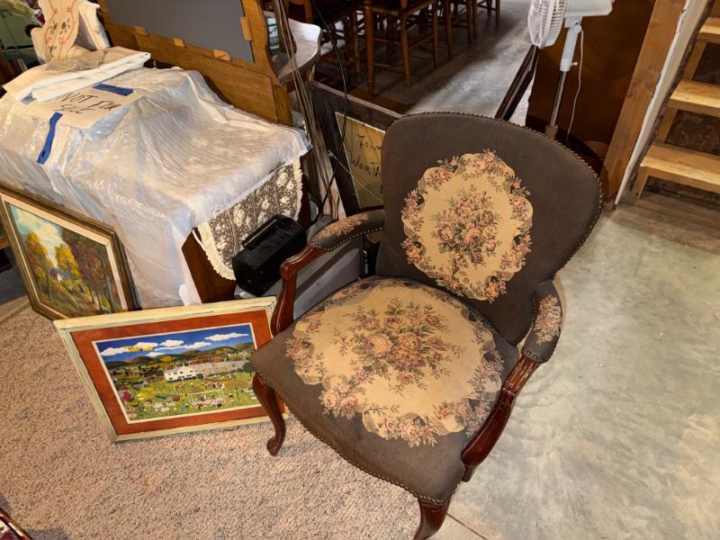 Sale Photo Thumbnail #160