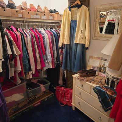 Sale Photo Thumbnail #26