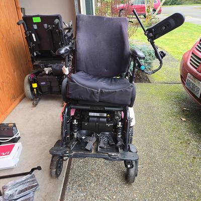 Rovi X3 Power Wheelchair 