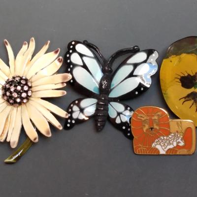 HAR Floral Pin, Pansy Button, Lion w/Lamb Pin & Butterfly Pin