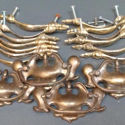 Batwing & Colonial Style Drawer Pulls 