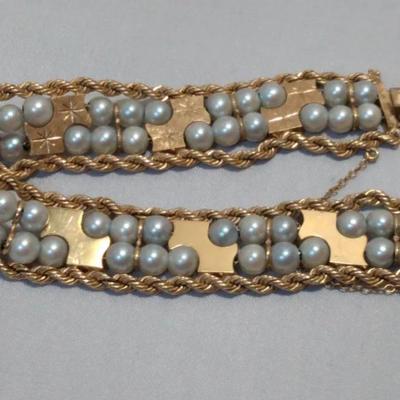 Honora Gold and Pearl Bracelet 1970s 