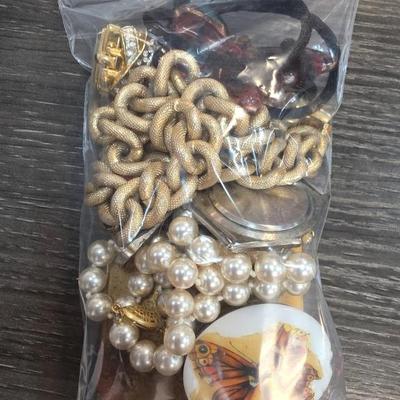 Sale Photo Thumbnail #21