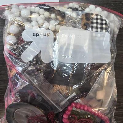 Sale Photo Thumbnail #188