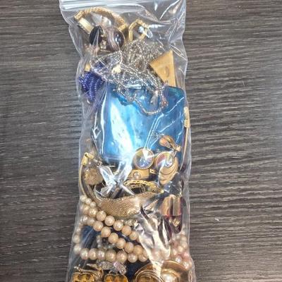 Sale Photo Thumbnail #163