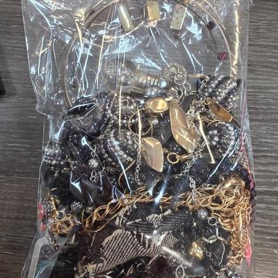 Sale Photo Thumbnail #114