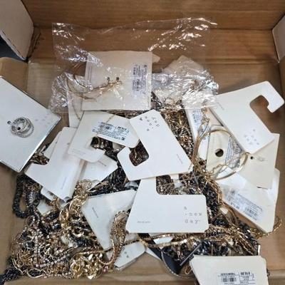 Sale Photo Thumbnail #81