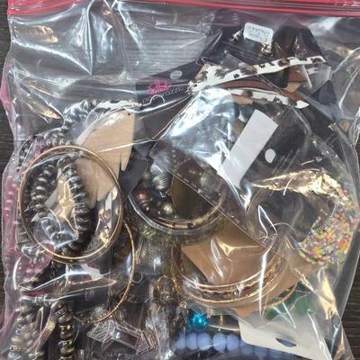 Sale Photo Thumbnail #194