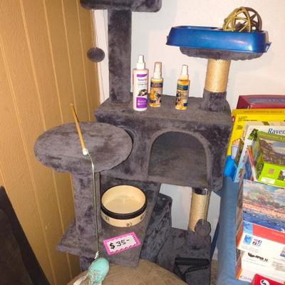 Sale Photo Thumbnail #46