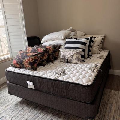 Sale Photo Thumbnail #55