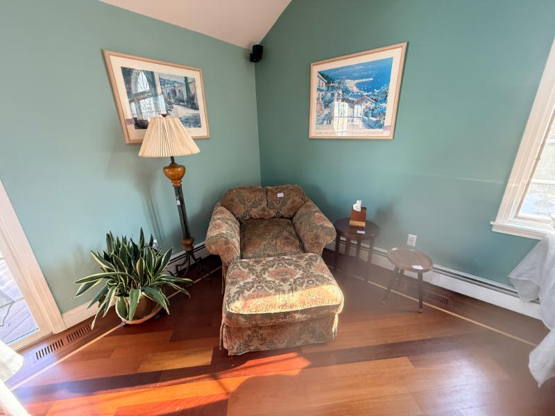 Sale Photo Thumbnail #11