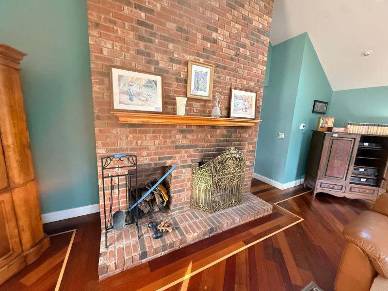 Sale Photo Thumbnail #14