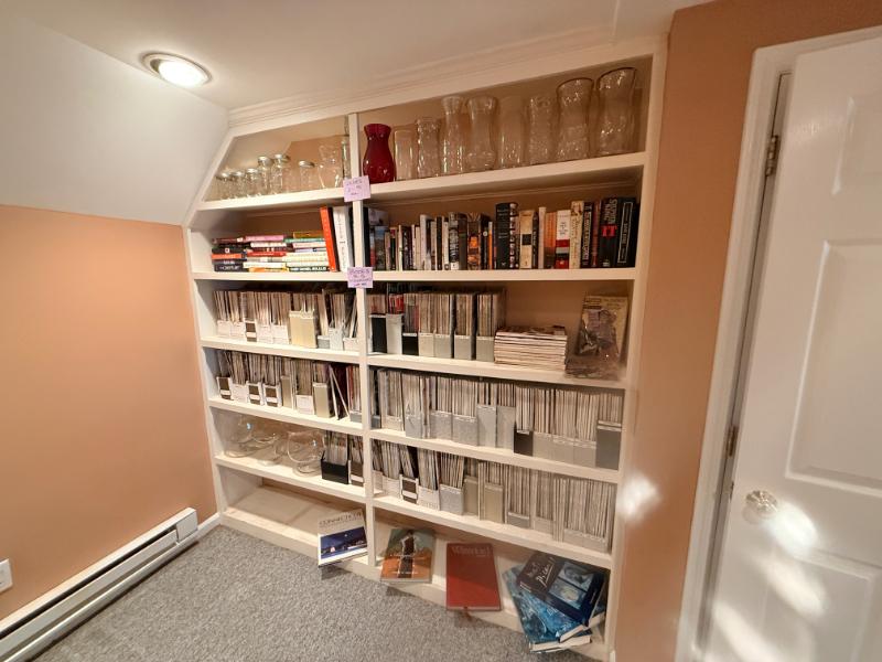 Sale Photo Thumbnail #25