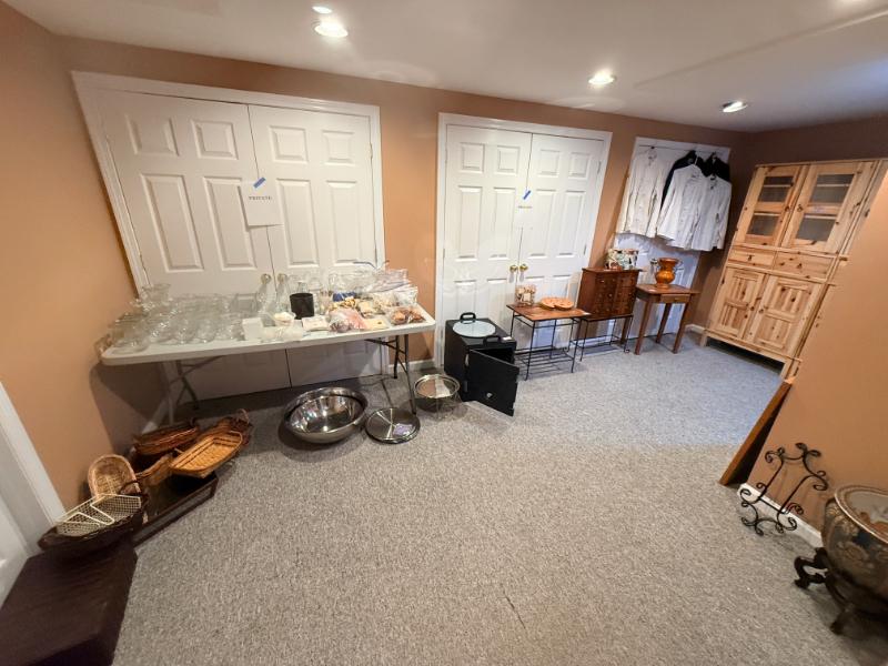 Sale Photo Thumbnail #16