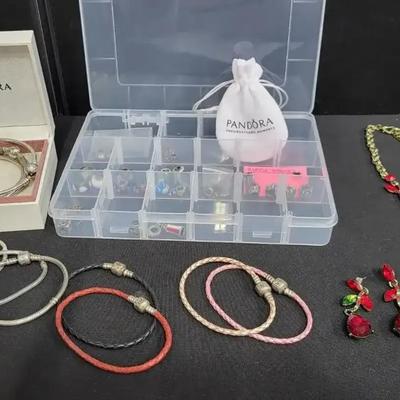 Pandora Jewelry + (WH9)