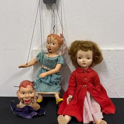 Antique Marionettes & More (WH6)