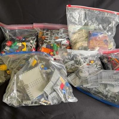 LEGO Mystery Lot (8 bags)