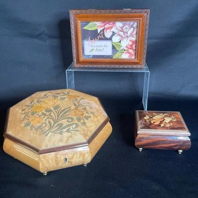 Music Boxes (3)