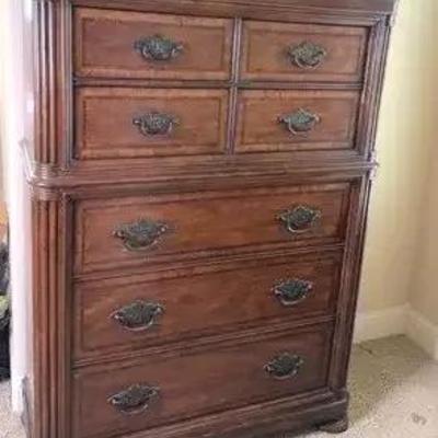 Thomasville Tallboy Dresser