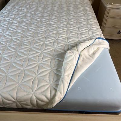 Tempur-Pedic Queen Mattress 