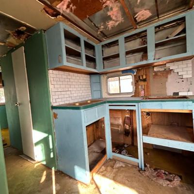 Sale Photo Thumbnail #210