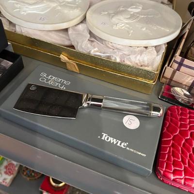 Sale Photo Thumbnail #426