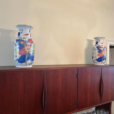 Sale Photo Thumbnail #199: Set of 2 large vintage floral vases. In great vintage condition. $125 each. 