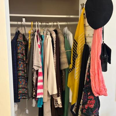 Sale Photo Thumbnail #375