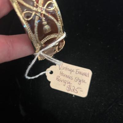 Sale Photo Thumbnail #242