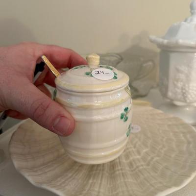 Sale Photo Thumbnail #124: Belleek 1950s Irish porcelain marmalade or jam jar. 