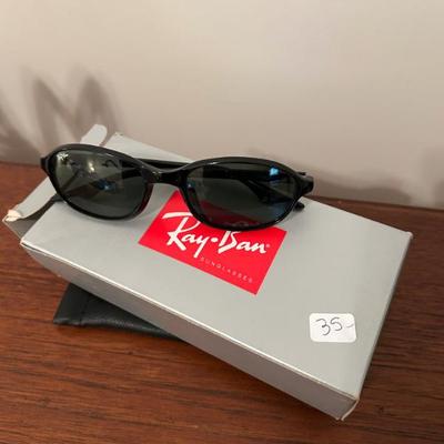 Sale Photo Thumbnail #379