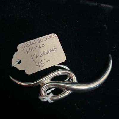 Sale Photo Thumbnail #206: Vintage Mexican sterling silver brooch. 17 Grams, $45. 
