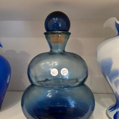 Sale Photo Thumbnail #414: Hand blown ombré glass double gourd with stopper. $40. 