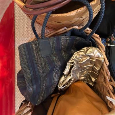 Sale Photo Thumbnail #95