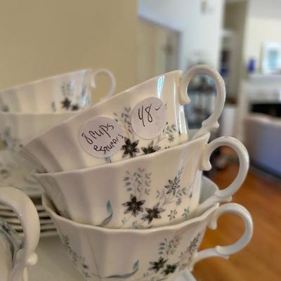 Sale Photo Thumbnail #137: Vintage Royal Doulton Mille Fleur pattern. Many pieces available. 