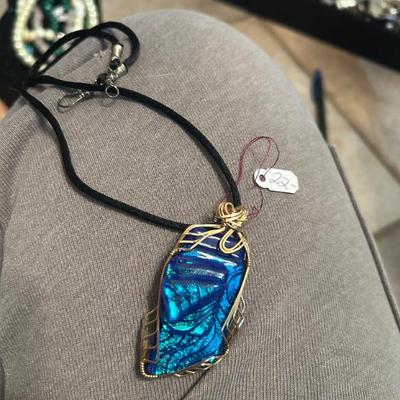 Sale Photo Thumbnail #271: glass and wire handmade pendant necklace. $22. 