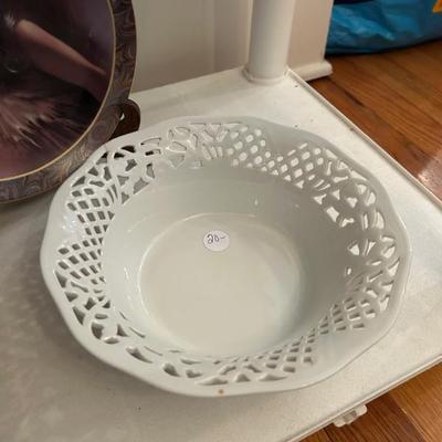 Sale Photo Thumbnail #154: Oscar De La Renta pierced porcelain bowl. Has been repaired. 