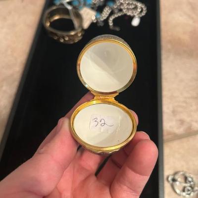 Sale Photo Thumbnail #248