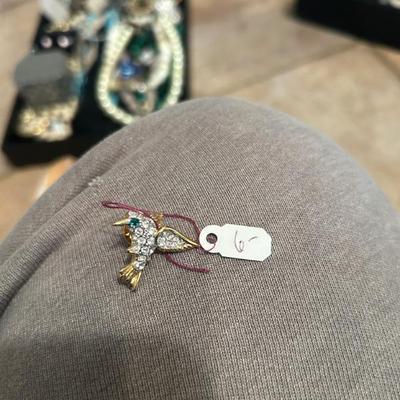 Sale Photo Thumbnail #275: $6