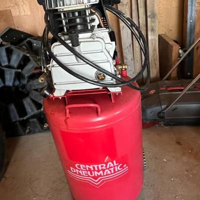 Sale Photo Thumbnail #154