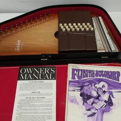 Autoharp by Oscar Schmidt–International with Case & Music Booklets