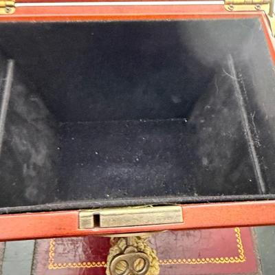 Sale Photo Thumbnail #182