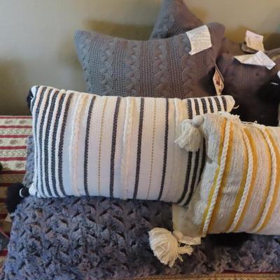 Sale Photo Thumbnail #101