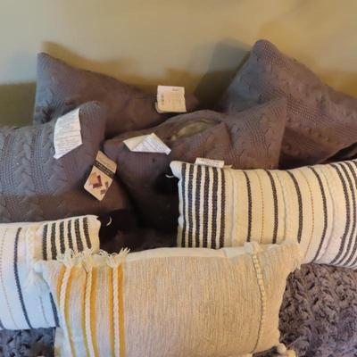 Sale Photo Thumbnail #102