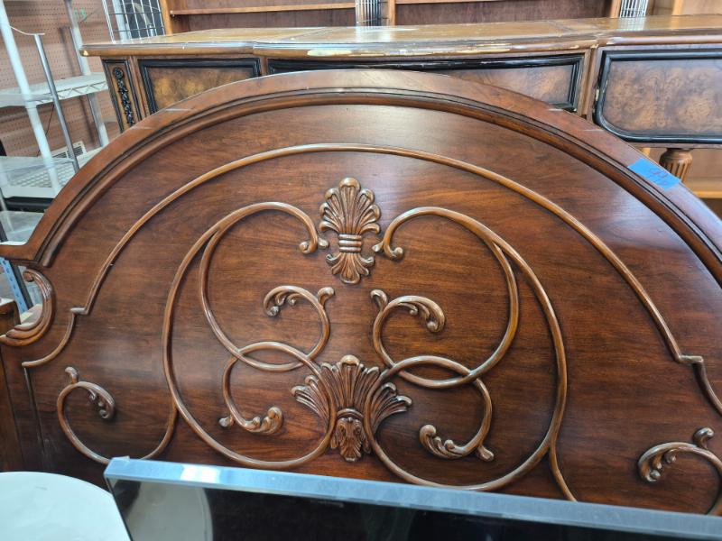 Sale Photo Thumbnail #16