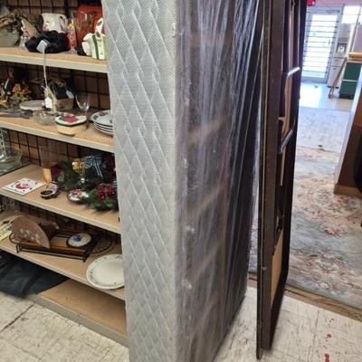 Sale Photo Thumbnail #2