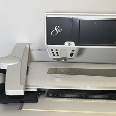 Bernina 830