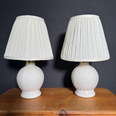 Kaadan White Glass Lamps