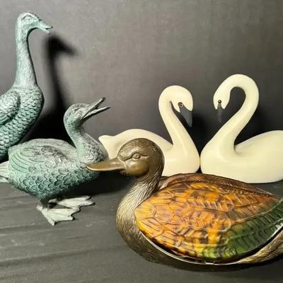 Vintage Figurines – Ducks And Swan