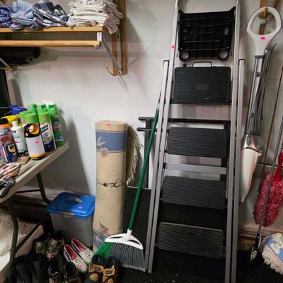 Sale Photo Thumbnail #134